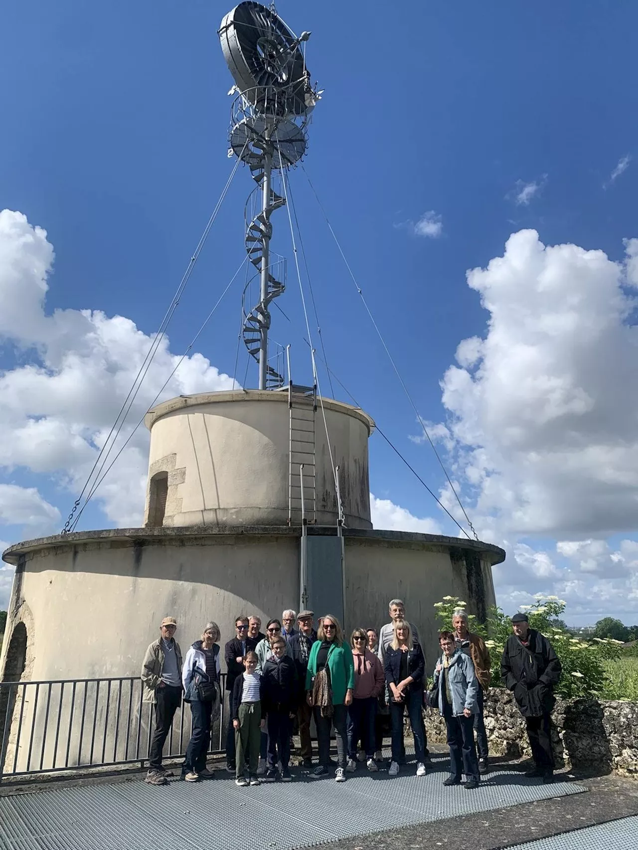 Bassens : une cinquantaine de visiteurs à la découverte de l’éolienne Bollée pour les Journées européennes des moulins et du patrimoine meulier