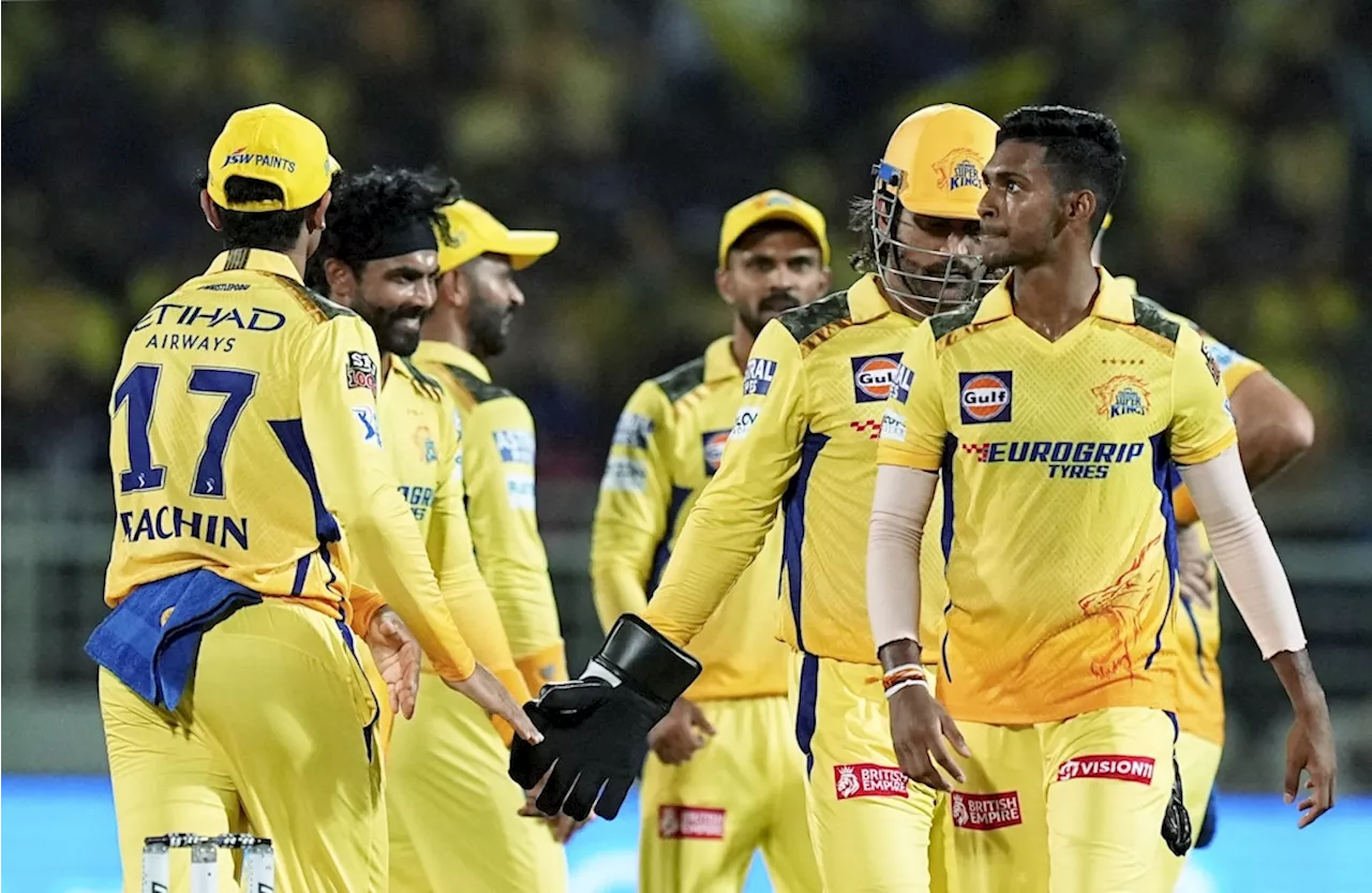 IPL में धोनी की CSK पर टूटी आफत, 5 गेंदबाजों को हुई ये दिक्कत