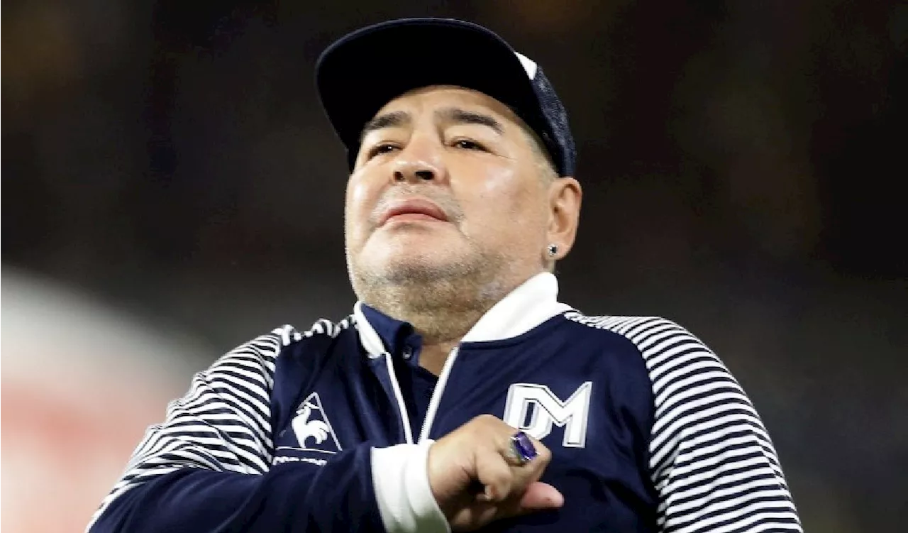 Hijos de Maradona piden trasladar sus restos a un mausoleo