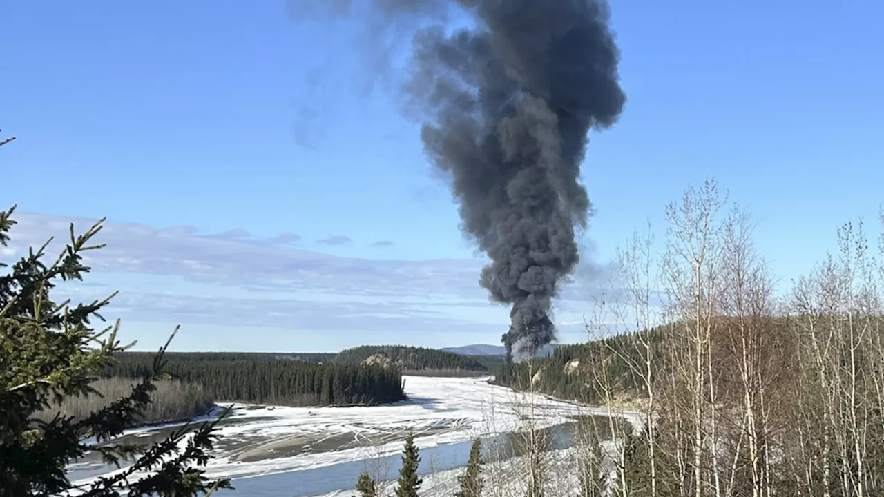 Witness says Alaska plane that crashed had smoke coming from engine after takeoff, NTSB finds