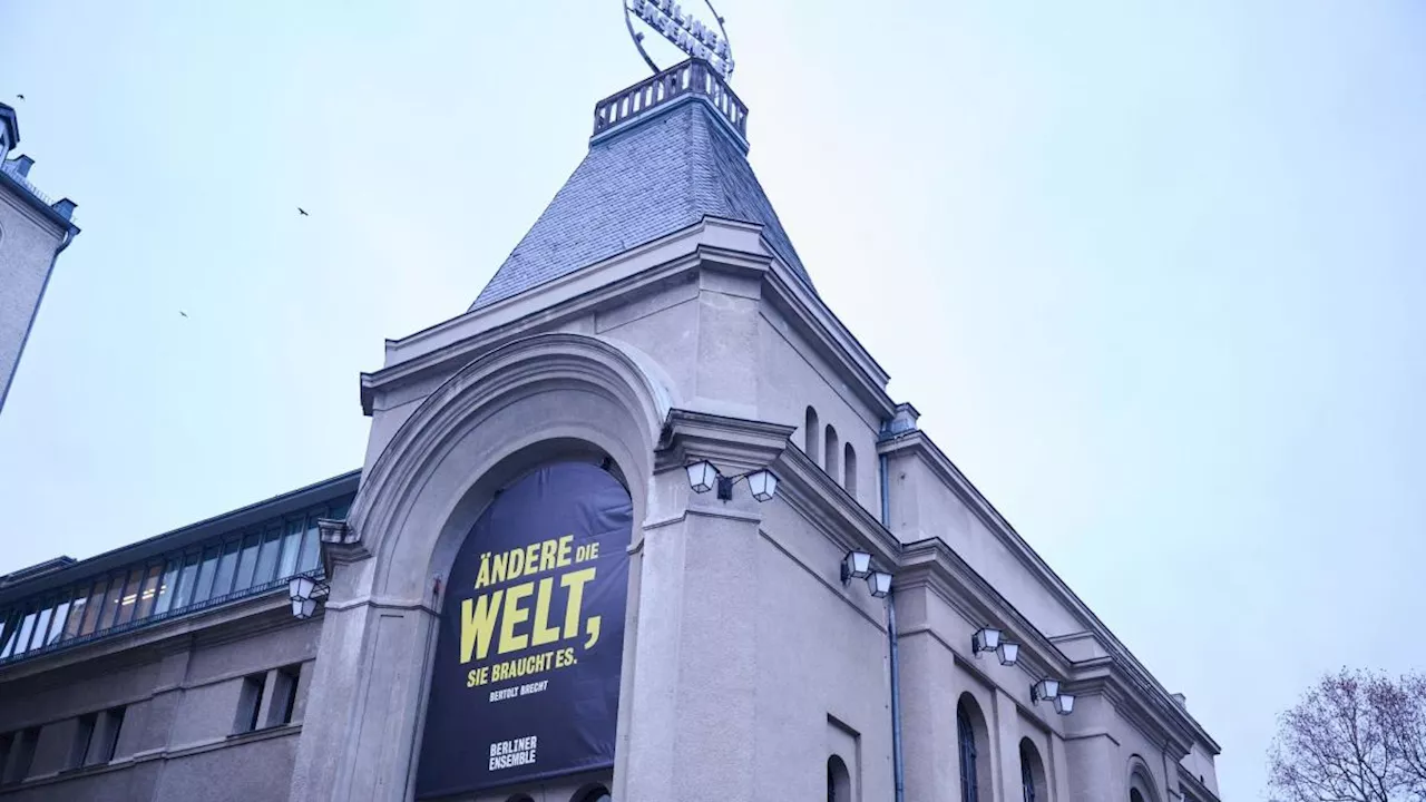 Theaterdebüt von Sophie Passmann am Berliner Ensemble