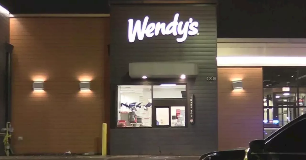 Chicago man charged with shooting Wendy's worker through driver-thru window on South Side