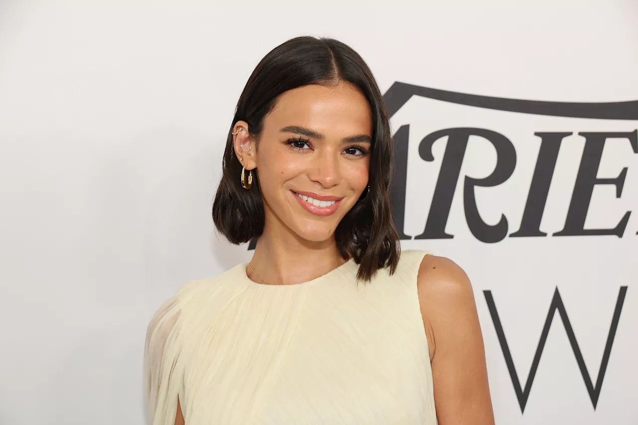 Bruna Marquezine faz lista de mulheres brasileiras que a inspiram; veja