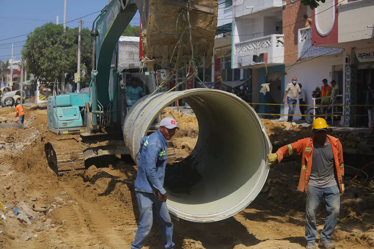 Instalan colectores de aguas pluviales en obras de la Cordialidad