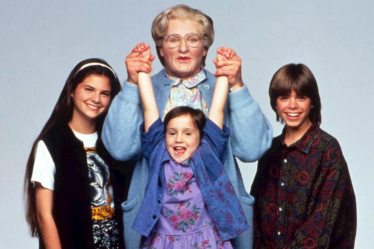 Mrs. Doubtfire kids reunite for Robin Williams movie's 31-year anniversary: 'Still feel like my siblings'