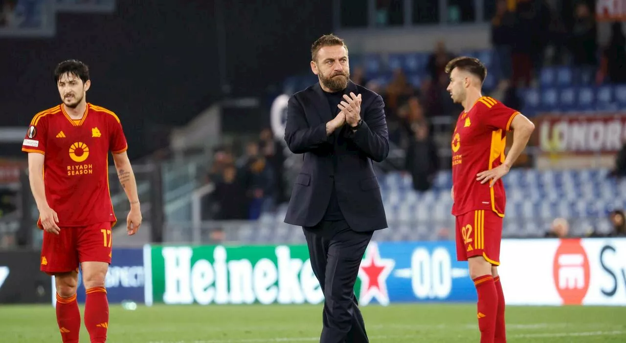 Roma-Bayer Leverkusen, De Rossi: «Karsdorp? Gli errori capitano a tutti, gli staremo vicino»