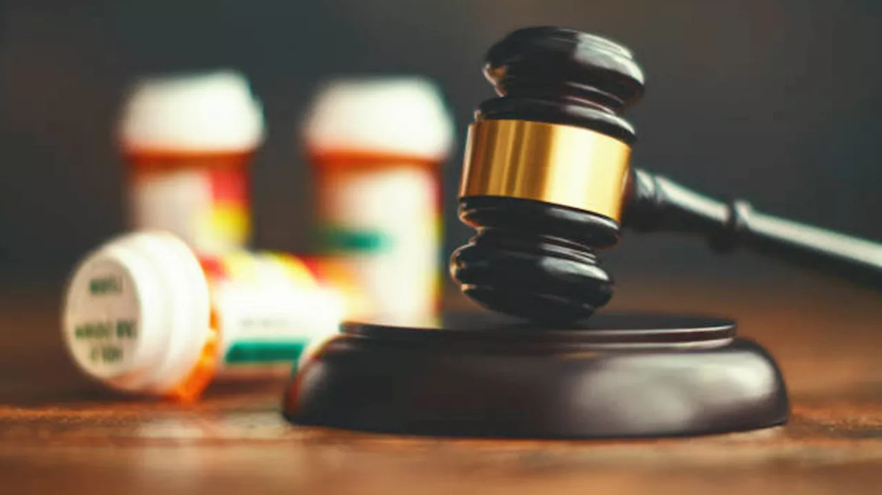 South Florida doctor gets decade in prison for running illegal pill mill operation: DOJ