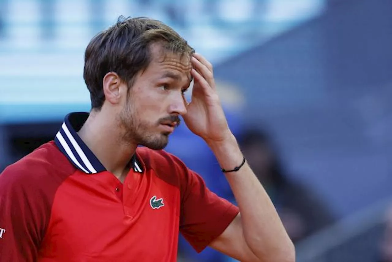 Daniil Medvedev contraint à l'abandon face à Jiri Lehecka au Masters 1000 de Madrid