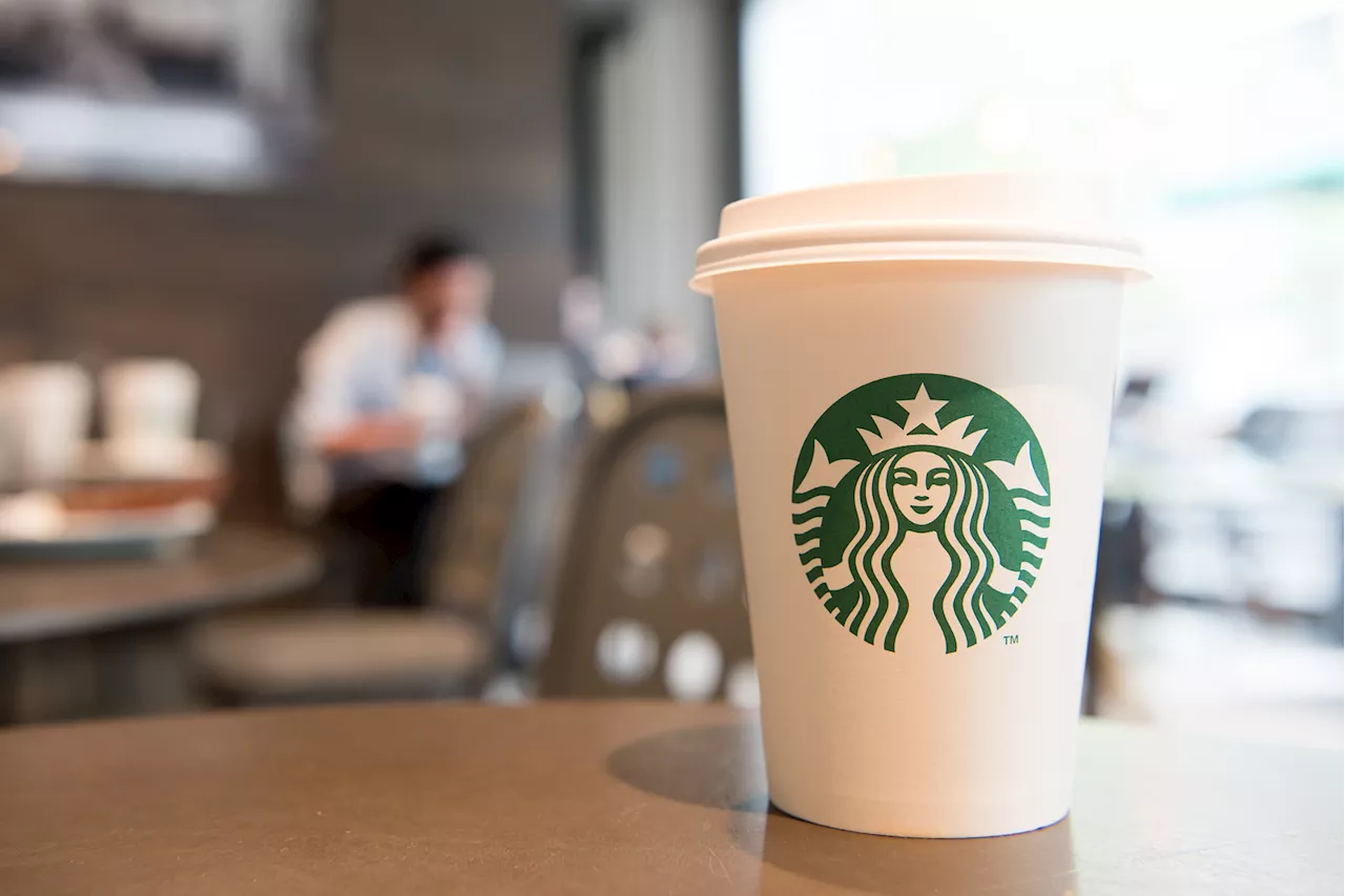 Consumidor expone el porqué envidia a baristas de Starbucks