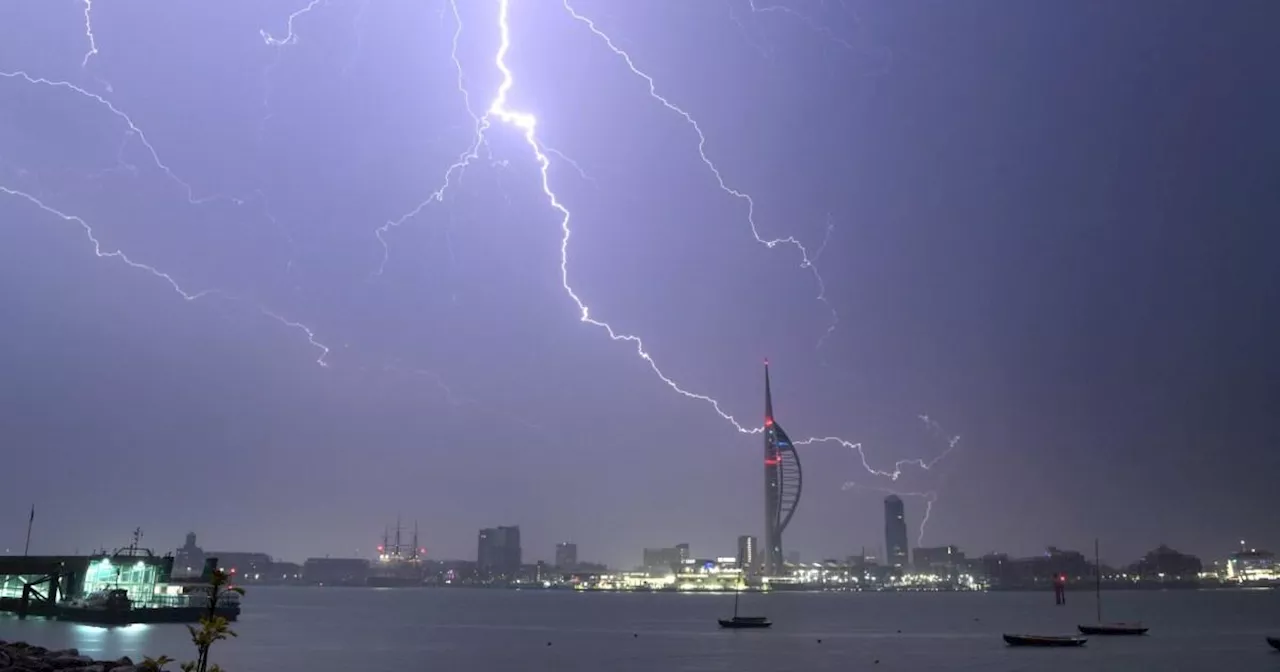 UK hit by thunderstorms as Met Office issues lightning strike warning