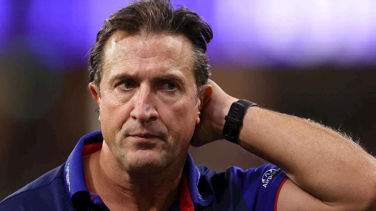 Bulldogs coach calls out ‘bizarre’ Bomber claims