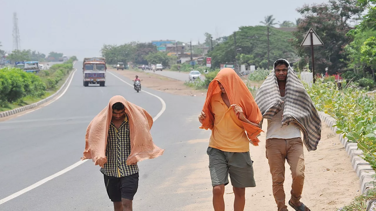 Weather Update: दिल्ली-यूपी समेत इन राज्यों को झेलने पड़ेंगे लू के थपेड़े, मई में झुलसाएगी धूप