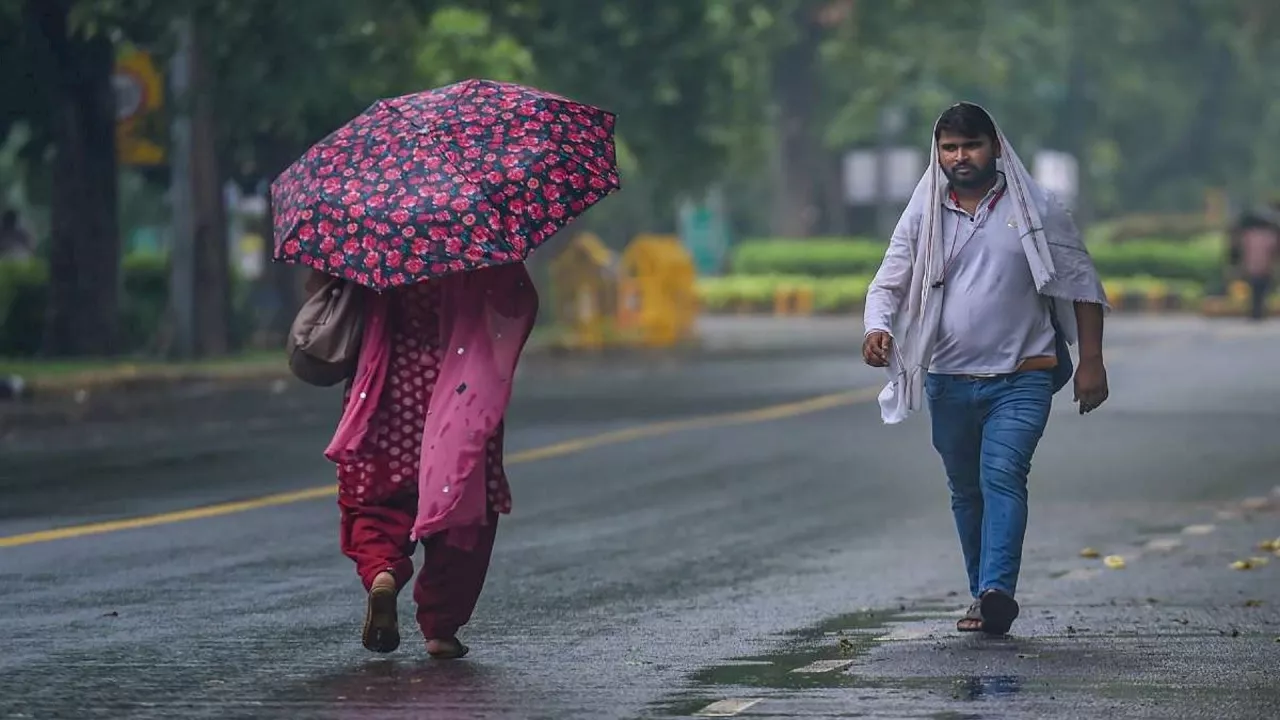 Weather Update: दिल्ली वालों को गर्मी से मिलेगी राहत, यूपी समेत इन राज्यों में होगी झमाझम बारिश