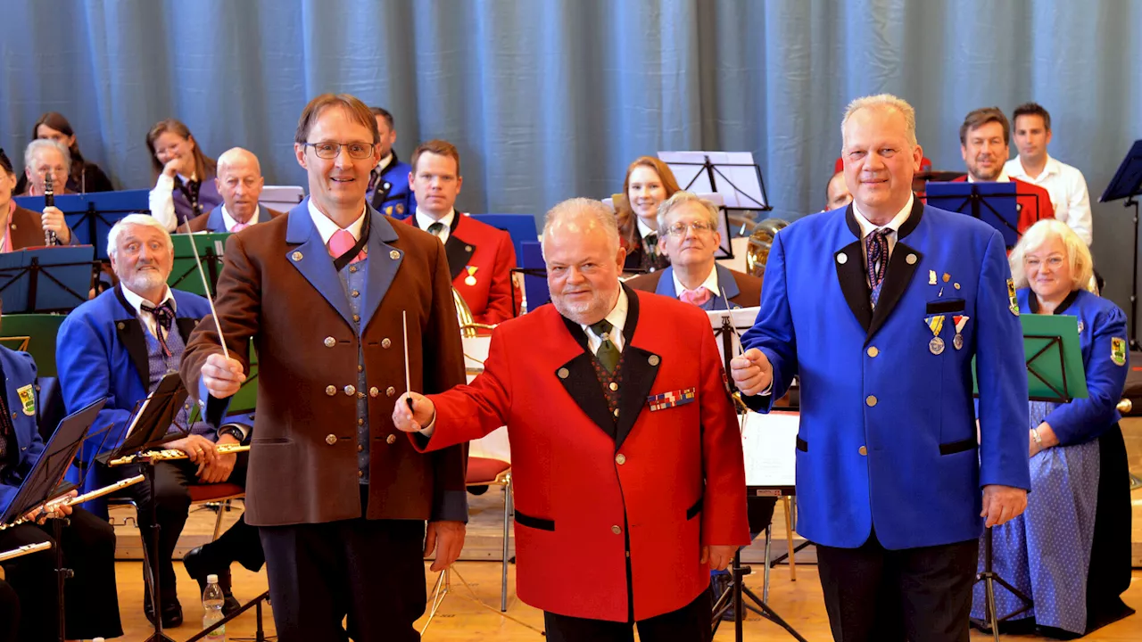 Blasmusik bringt Purkersdorfer Stadtsaal zum Klingen