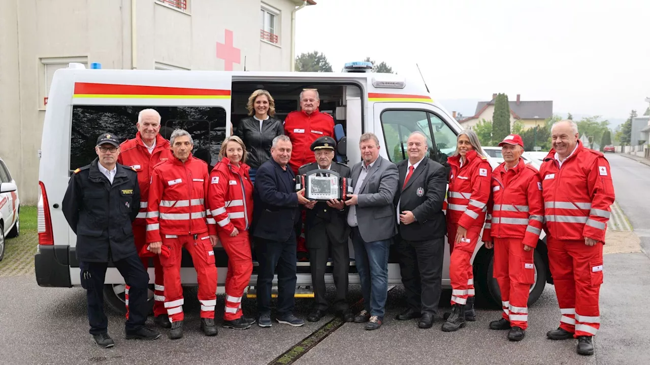 Rotes Kreuz Bad Erlach mit neuem Fahrzeug unterwegs