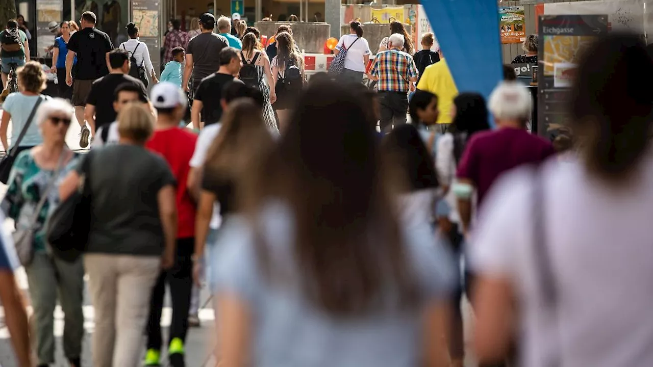 Baden-Württemberg: 2,1 Millionen Ausländer leben in Baden-Württemberg