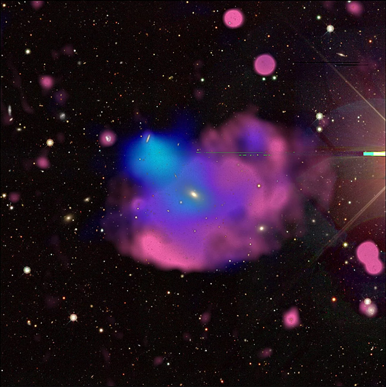 X-ray satellite XMM-Newton sees 'space clover' in a new light