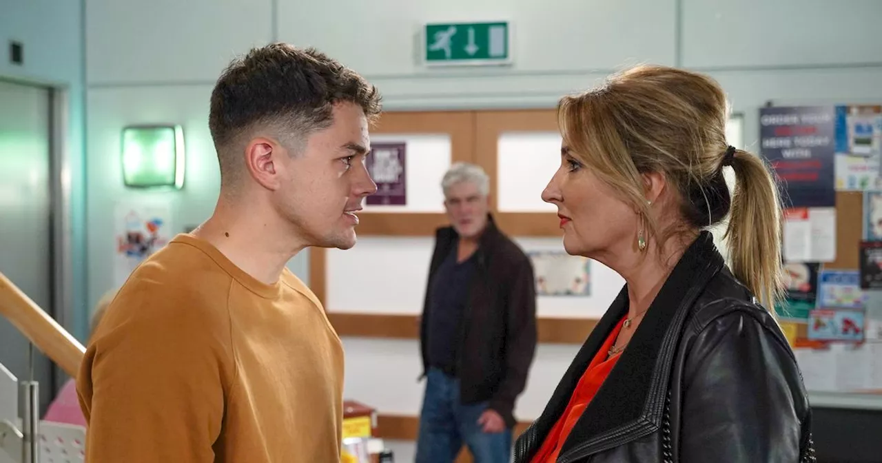 Fair City's Zak Dillon urged to return to Carrigstown amid murder investigation