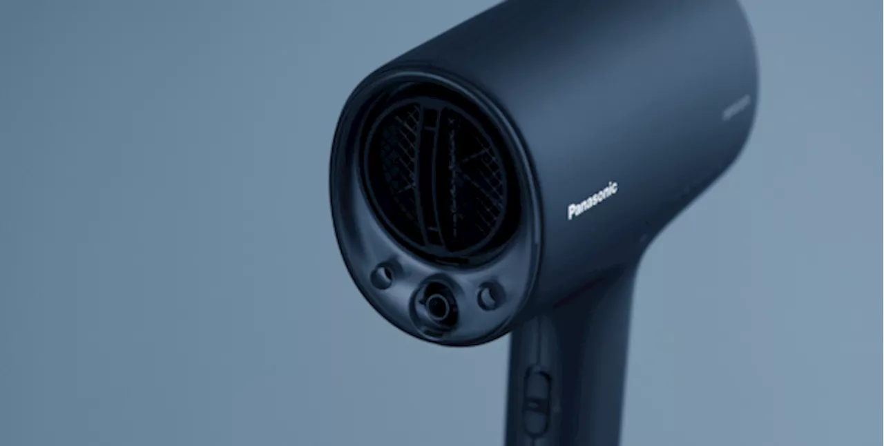 This nanocare Hair Dryer Combines Traditional Japanese Beauty With Advanced Tech