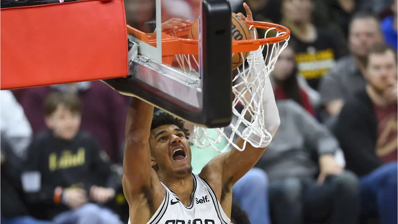 Spurs Season-In-Review: Dominick Barlow 'Comfortable, Confident' In Growing Role with San Antonio