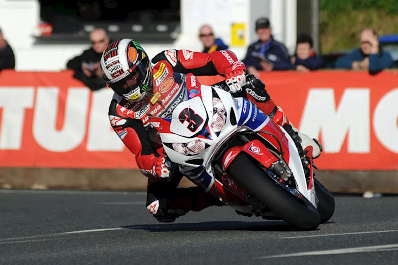 Tourist Trophy: John McGuinness im Training vorne