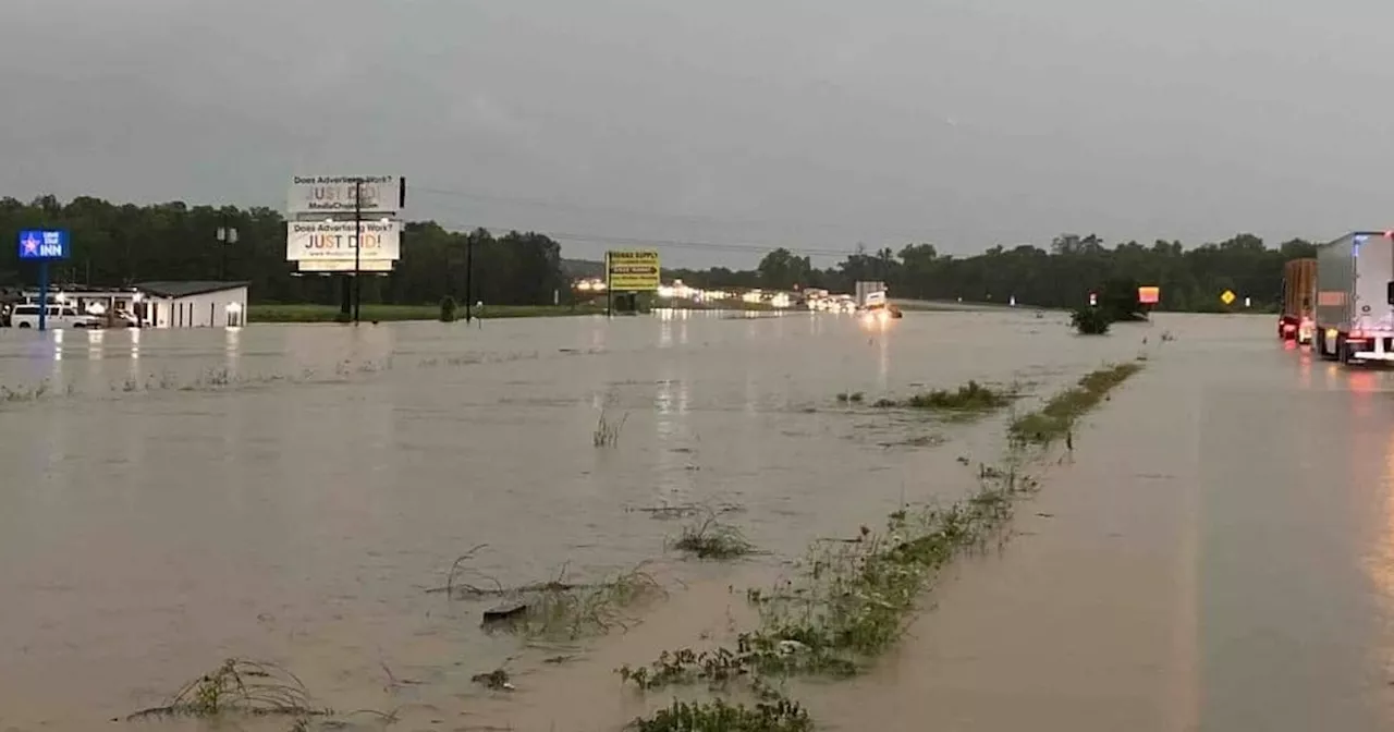 East Texas flooding continues, Highway 59 flooded