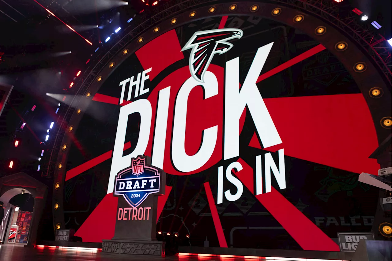 NFL execs on Falcons’ process after doubling up at QB in NFL Draft: ‘No adult supervision’