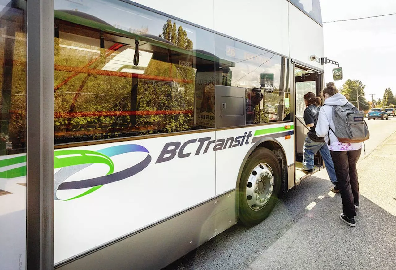 Saanich pushes for free transit for those 18 and younger
