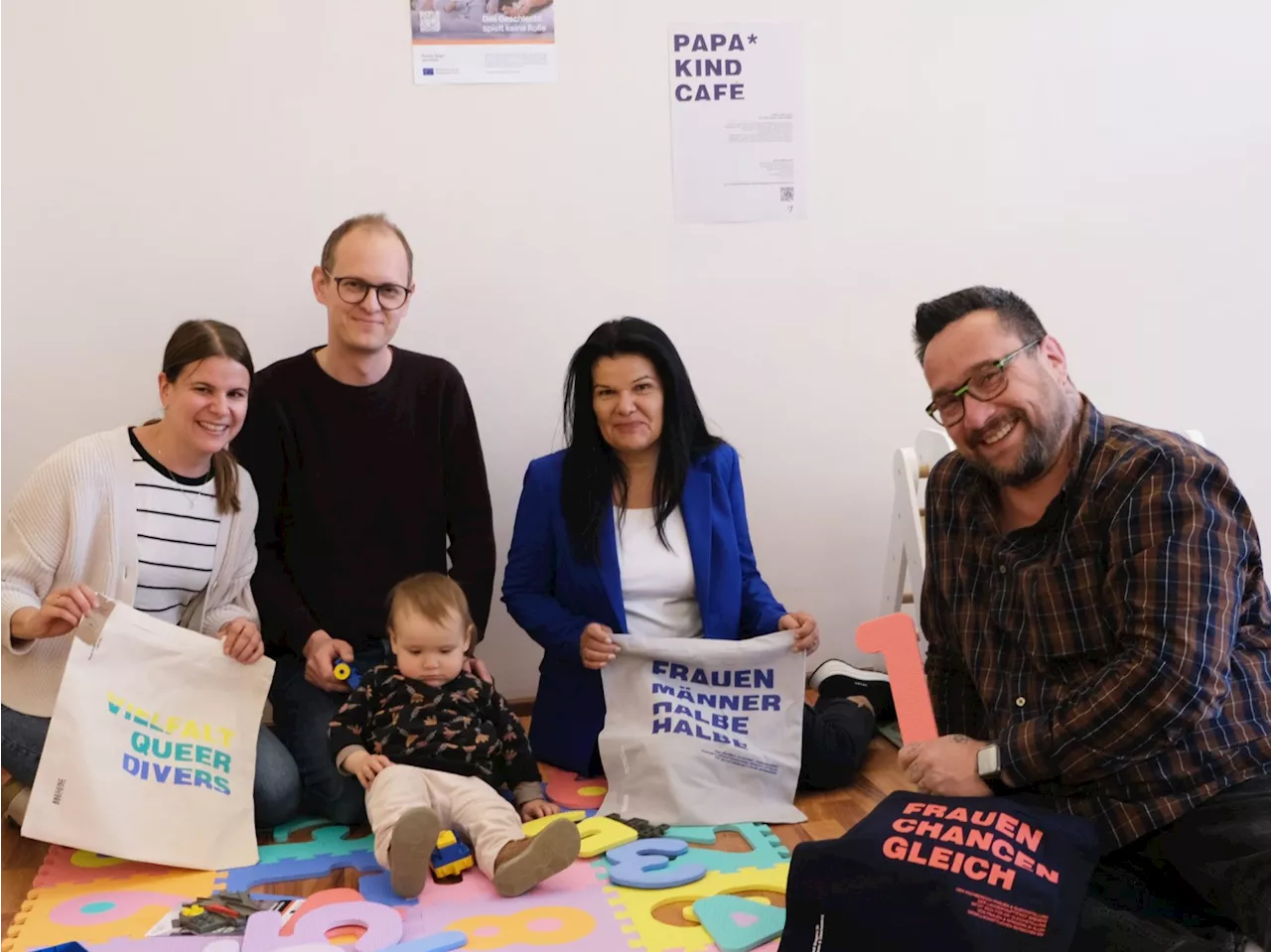 Neueröffnung: 'Papa-Kind-Café' in Bregenz unterstützt Väter