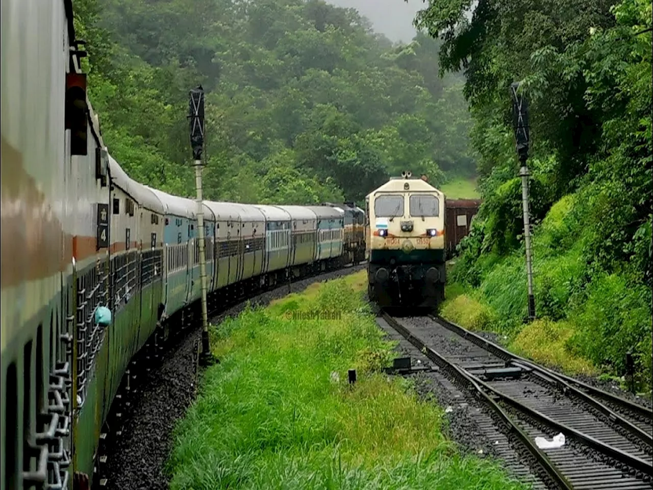 अरे देवा! कोकण रेल्वेवर तब्बल 28 दिवसांचा मेगाब्लॉक; 'या' ट्रेनचा होणार खोळंबा