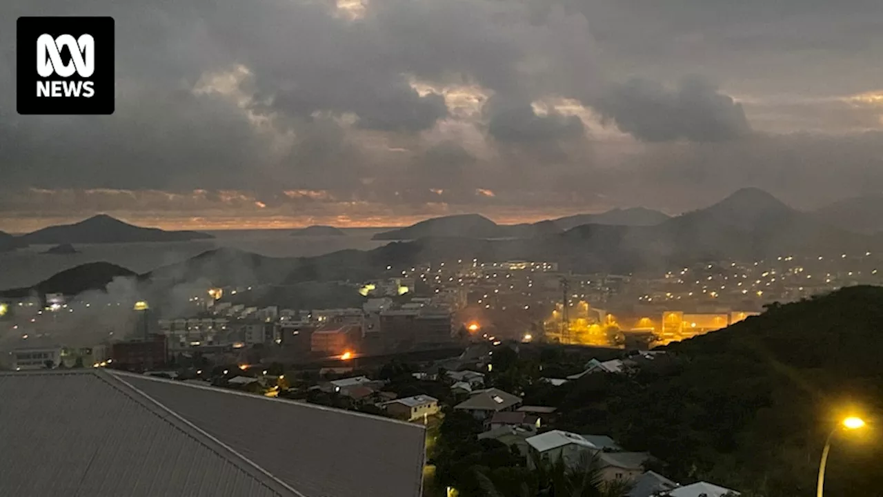 New Caledonia separatists defy French efforts to unblock roads