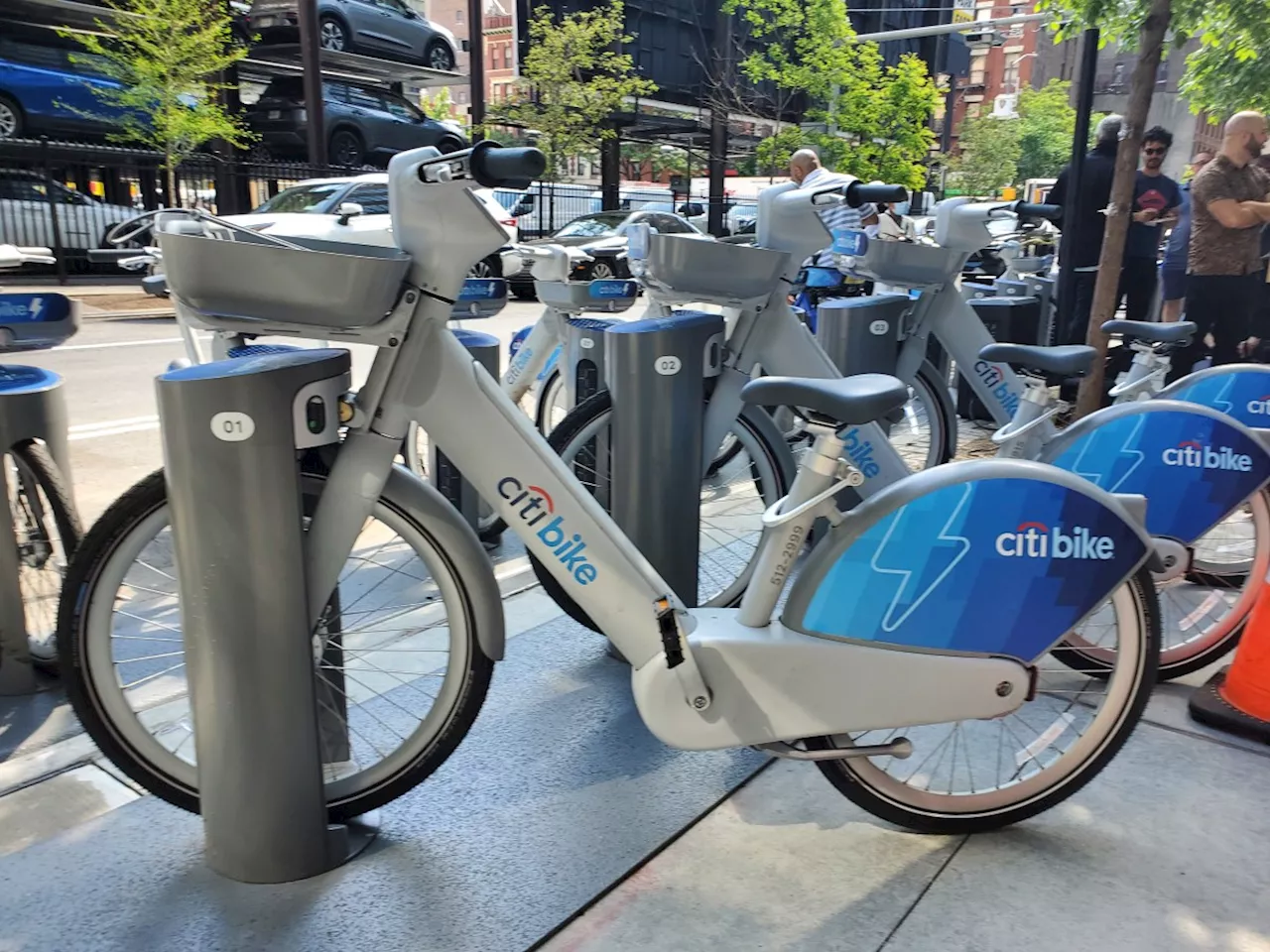 Citi Bike debuts first charging docks for e-bikes