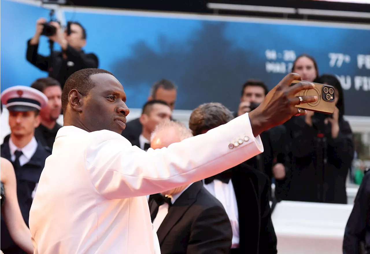 Cannes 2024 : Omar Sy brise le protocole sur le tapis rouge, Thierry Frémaux obligé de réagir