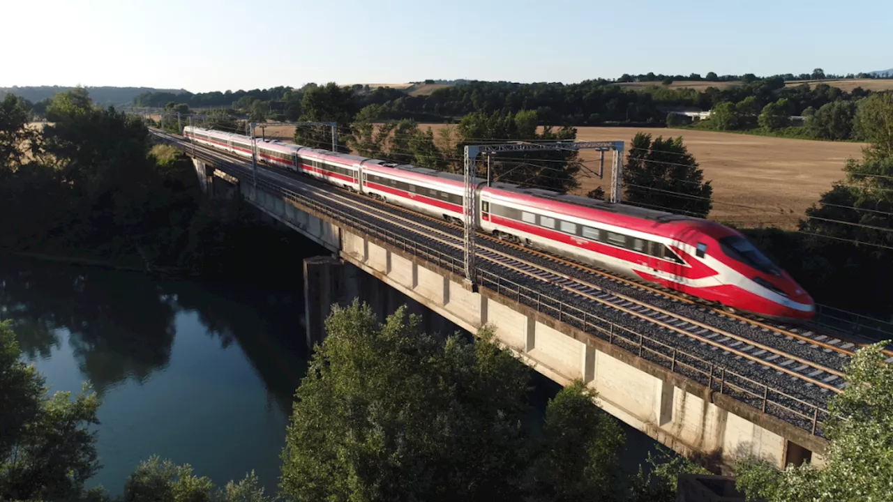 Trenitalia, il nuovo orario estivo (con 700 destinazioni al giorno): potenziato il Roma-Cortina