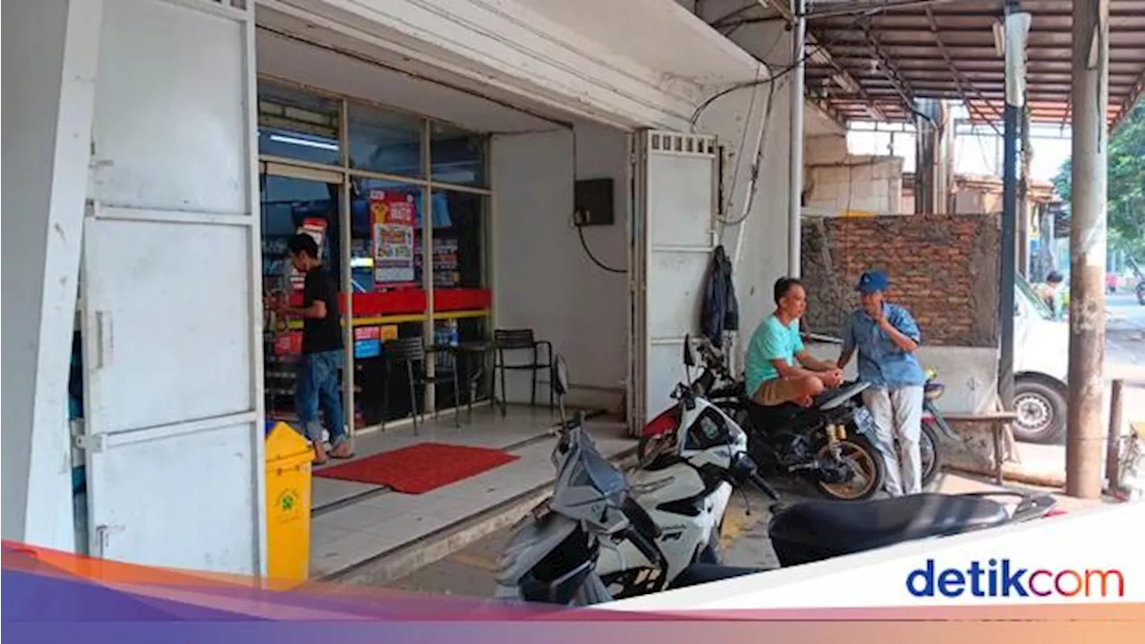 Keukeuh Mangkal di Minimarket Meski Dilarang, Jukir: Nggak Ada Kerjaan Lain