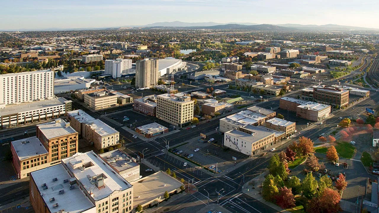 2 injured in downtown Spokane shooting, halting annual parade