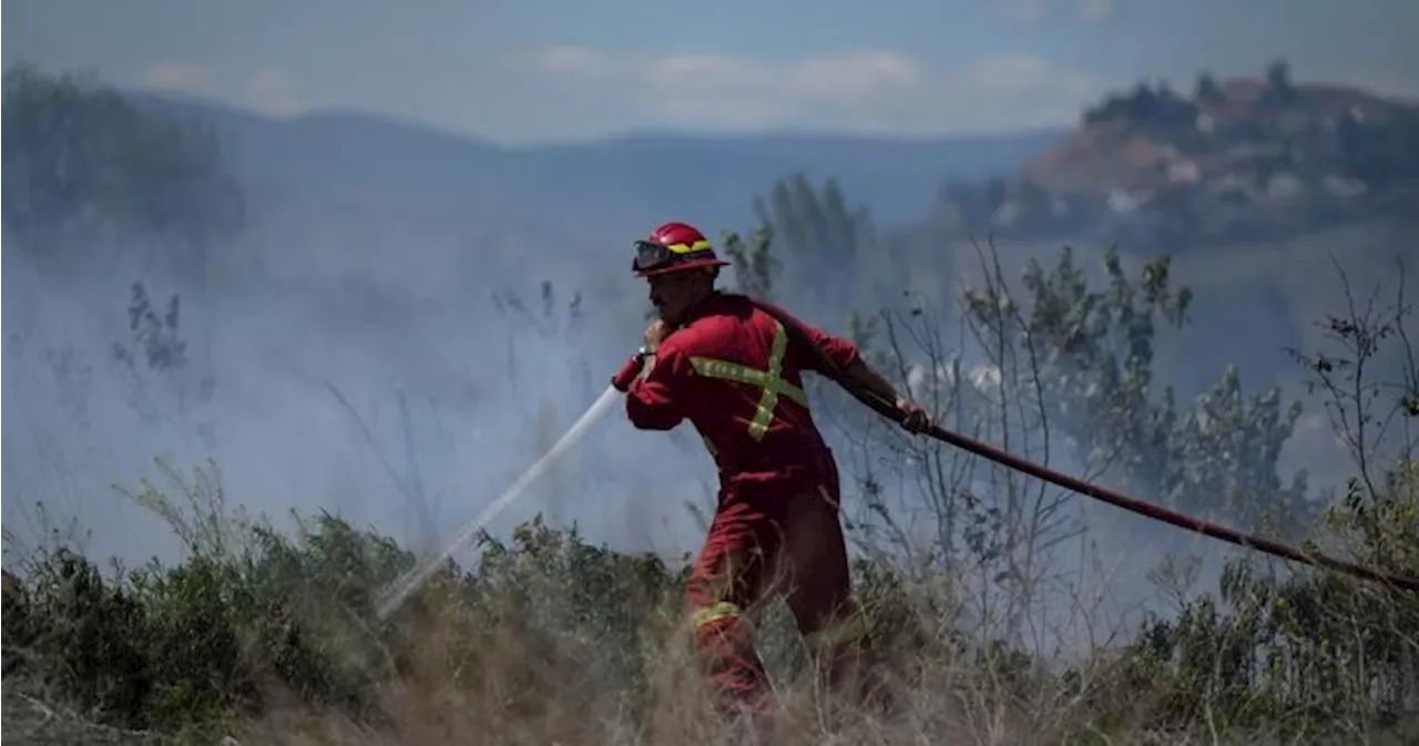 Manitoba wildfire evacuees to receive added financial support, Kinew says