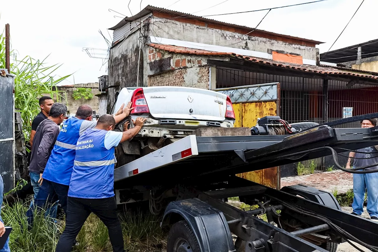 Força-tarefa retira 600 toneladas de materiais de ferros-velhos ilegais no Rio