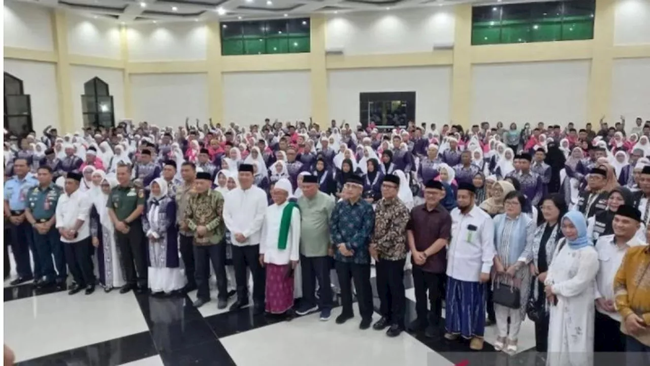 Sebanyak 361 Jamaah Calon Haji Asal Sulut Berangkat ke Embarkasi Balikpapan