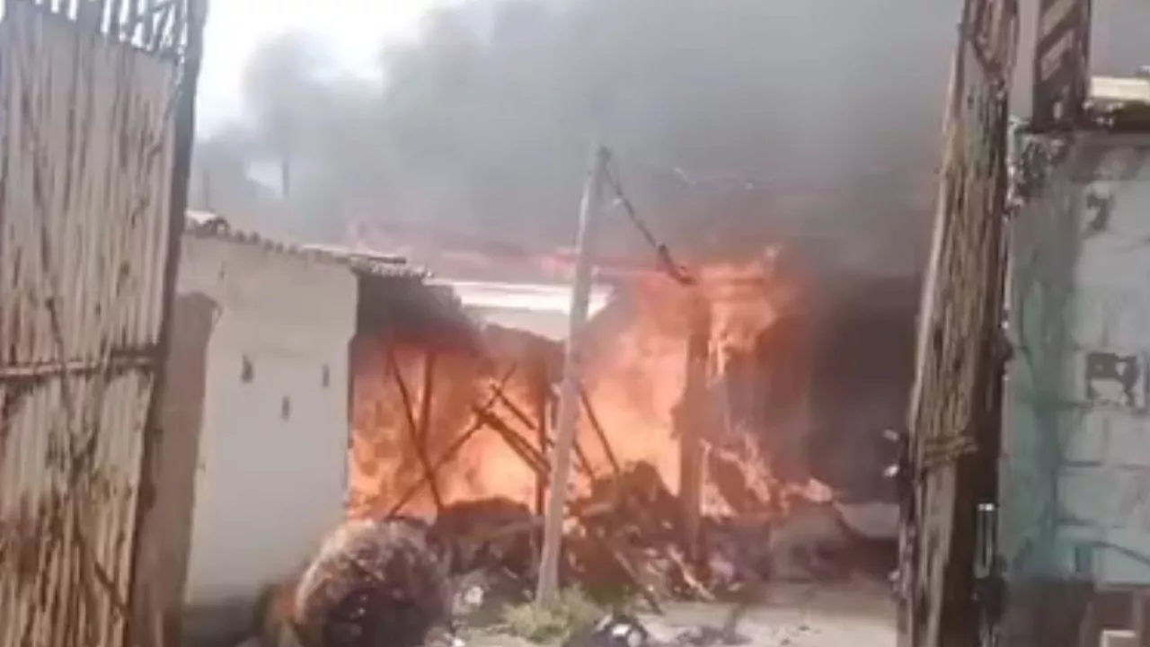 ‘Tremendo’: Incendio de gran magnitud en el barrio Compartir de Cali