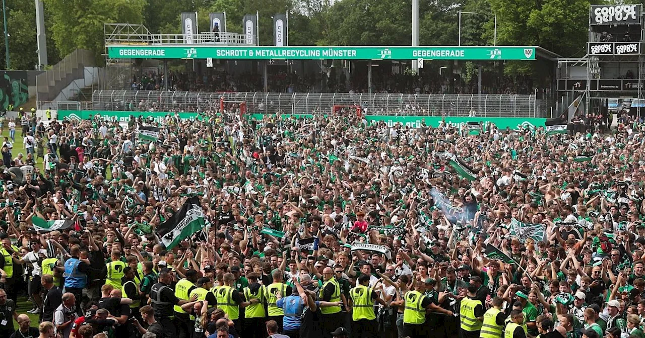 Wundersamer Durchmarsch: Münster feiert Zweitliga-Rückkehr