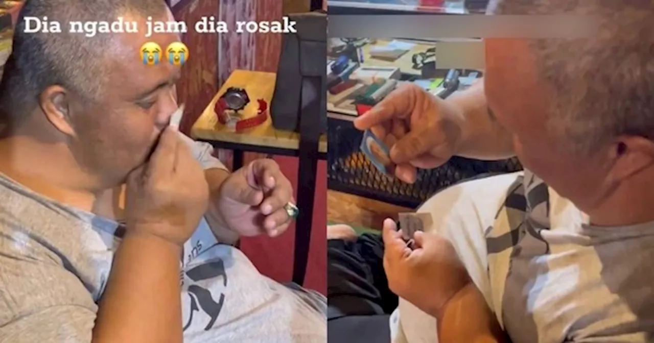 Mengadu Jam Rosak Dekat Foto Arwah Ibu & Ayah, Lelaki Istimewa Buat Ramai Netizen Sebak