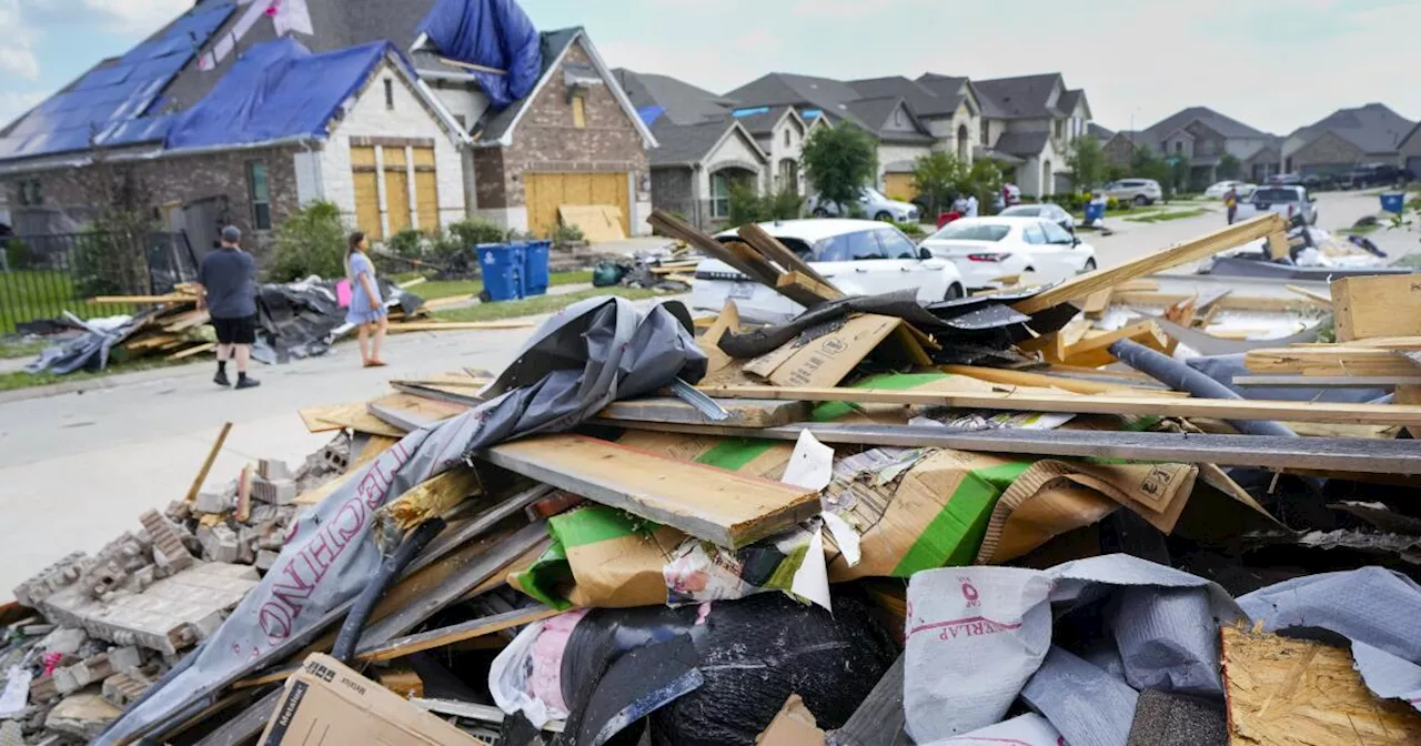 Fuertes tormentas azotan Oklahoma y Kansas