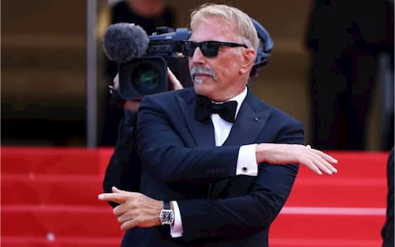 Kevin Costner si commuove al Festival di Cannes: 7 minuti di applausi per Horizon