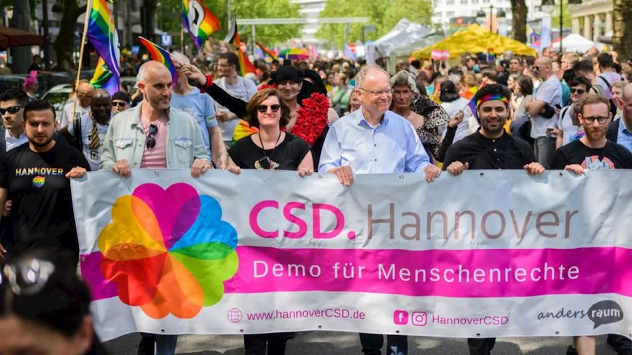 Gesellschaft: Polizei zieht nach CSD Bilanz: Störungen und Anfeindungen