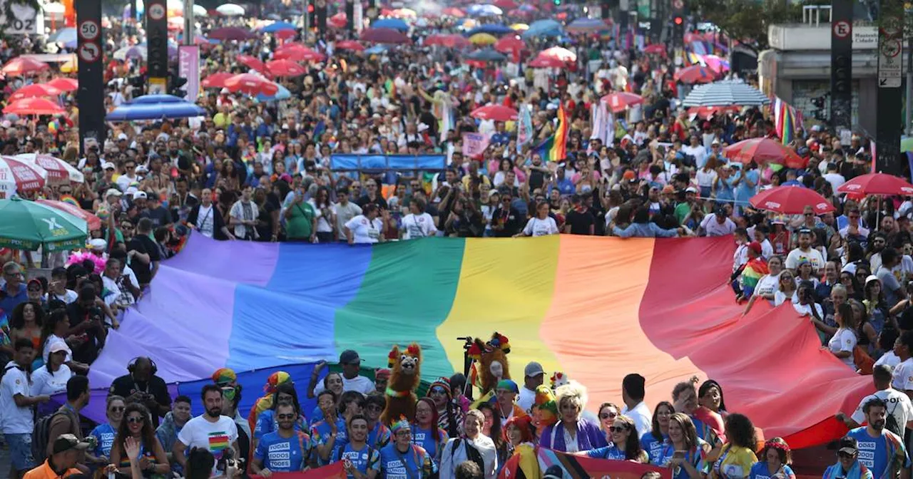 Parada do Orgulho LGBT+ de São Paulo cria abaixo-assinado para cobrar o legislativo