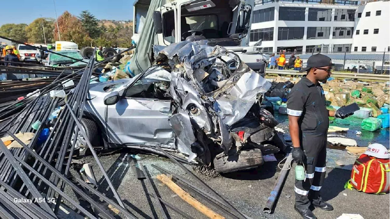 WATCH: Two dead, several injured in massive crash on N12 Westbound