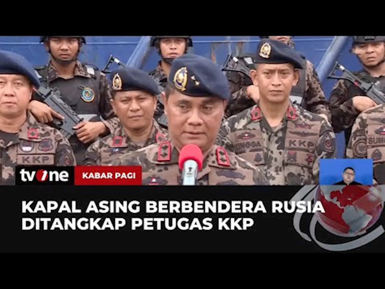 Petugas KKP Tangkap Kapal Ikan dengan Bendera Rusia di Maluku