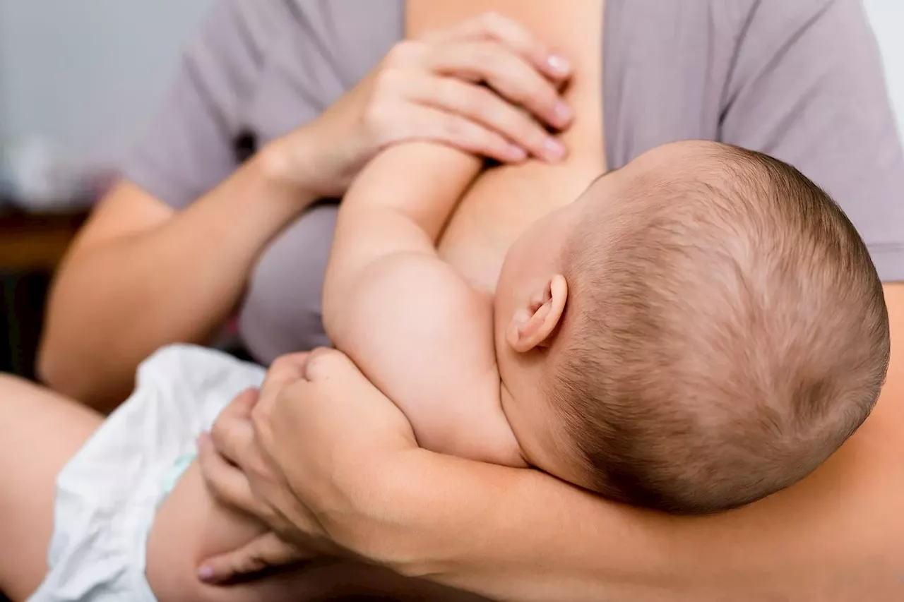 Some Moms With HIV May Breastfeed, Pediatricians Say