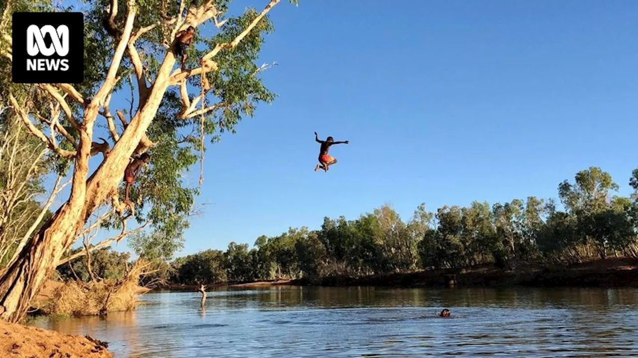 Doomadgee investigates return of community policing in face of rising crime rate in outback Qld town